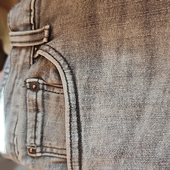 💥$10 CLOSET CLEAROUT💥 Everything only $10 an item!!! Most items NWT!!! - Picture 3 of 5